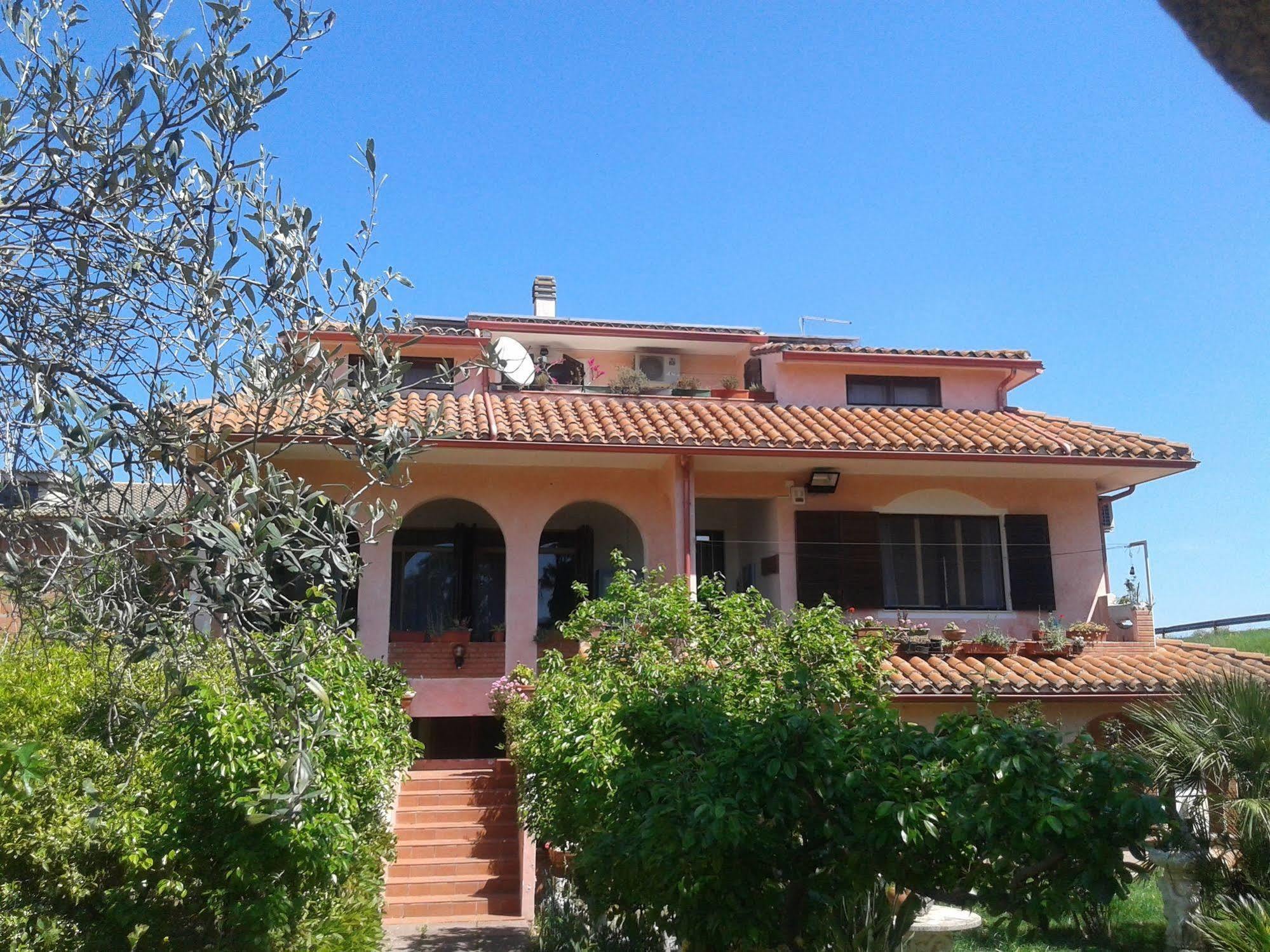 Villa Corrias Siliqua Bagian luar foto